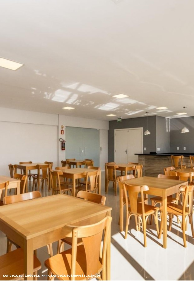 Apartamento à venda com 2 quartos, 64m² - Foto 31