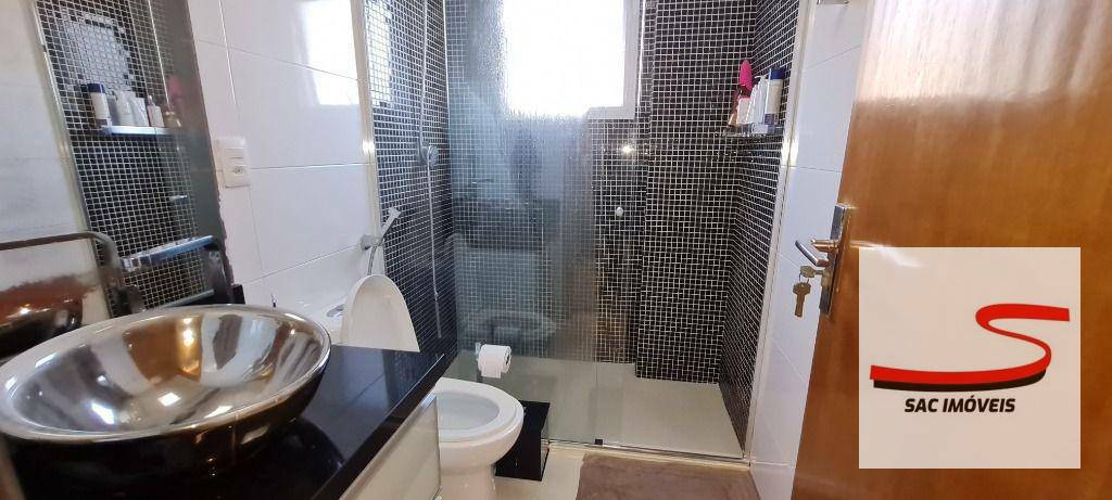 Apartamento à venda com 3 quartos, 188m² - Foto 18