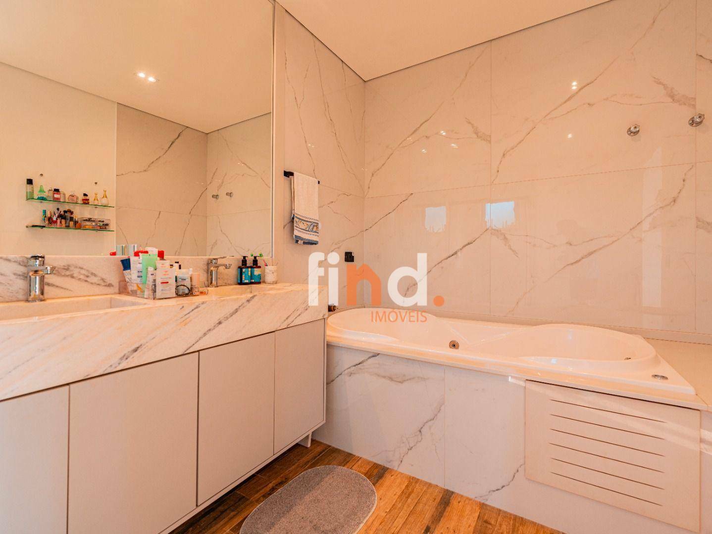 Casa de Condomínio à venda e aluguel com 3 quartos, 380m² - Foto 20