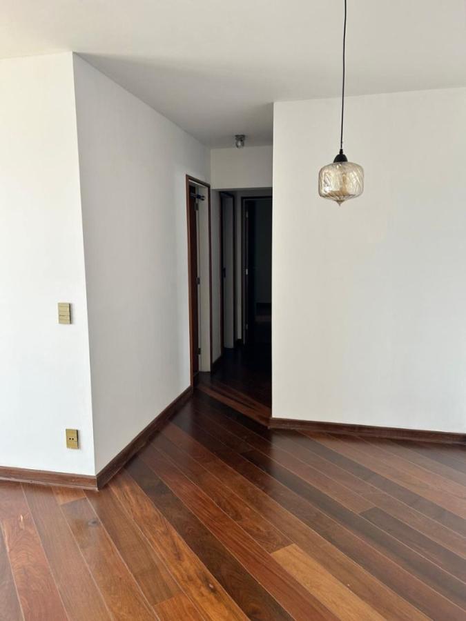 Apartamento para alugar com 3 quartos, 98m² - Foto 4