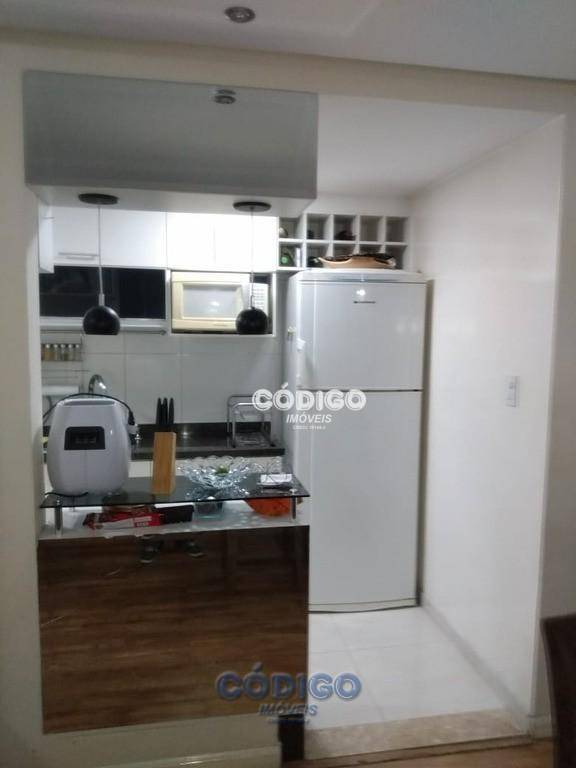 Apartamento à venda com 3 quartos, 83m² - Foto 2