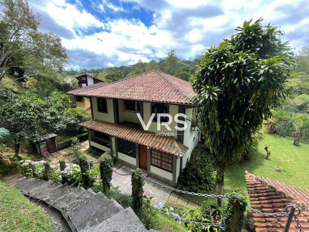 Casa de Condomínio à venda com 4 quartos, 259m² - Foto 2