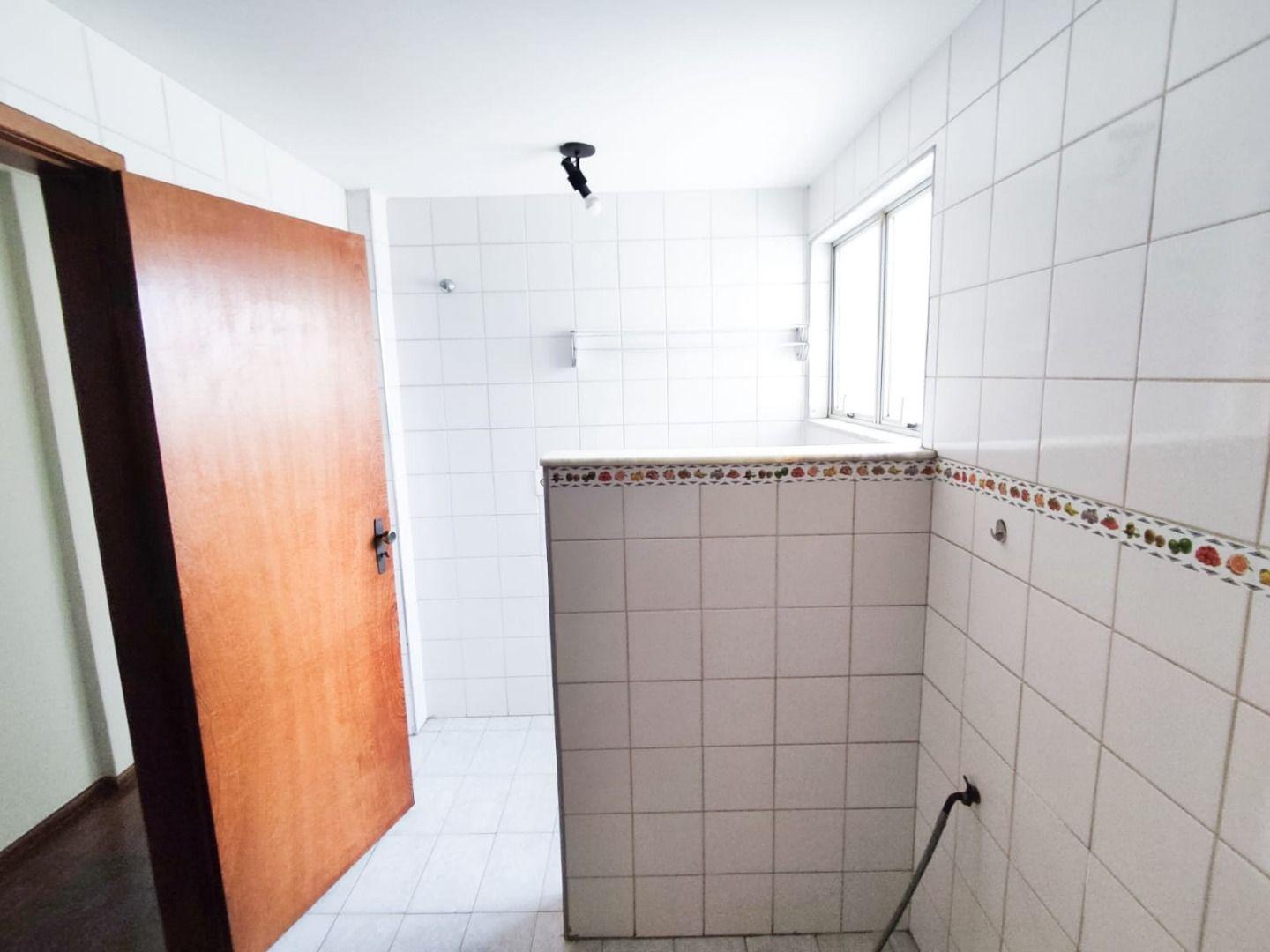 Apartamento à venda com 1 quarto, 50m² - Foto 6