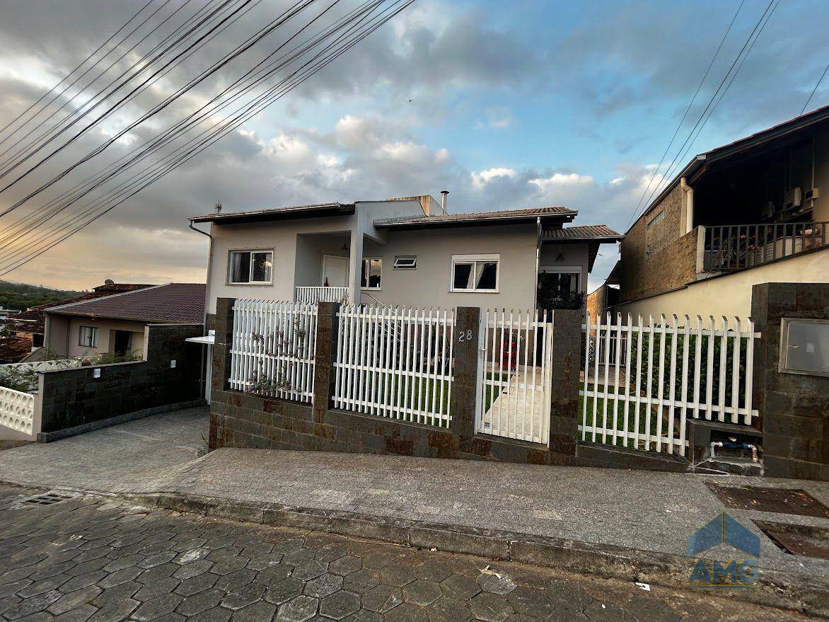 Casa, 4 quartos, 360 m² - Foto 1