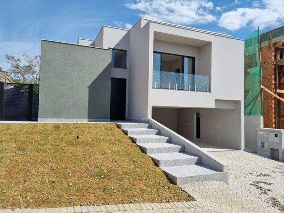 Casa de Condomínio à venda com 3 quartos, 340m² - Foto 1