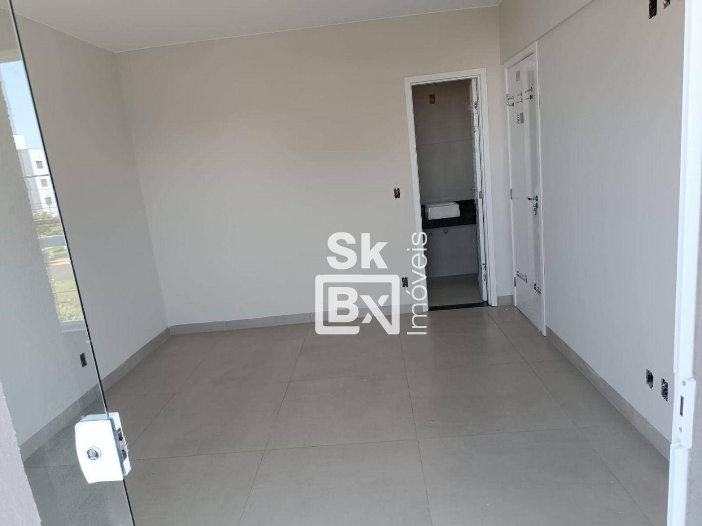 Apartamento à venda com 3 quartos, 81m² - Foto 9