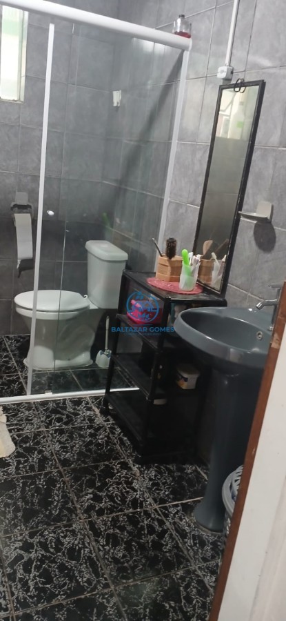 Casa à venda com 3 quartos, 300m² - Foto 9