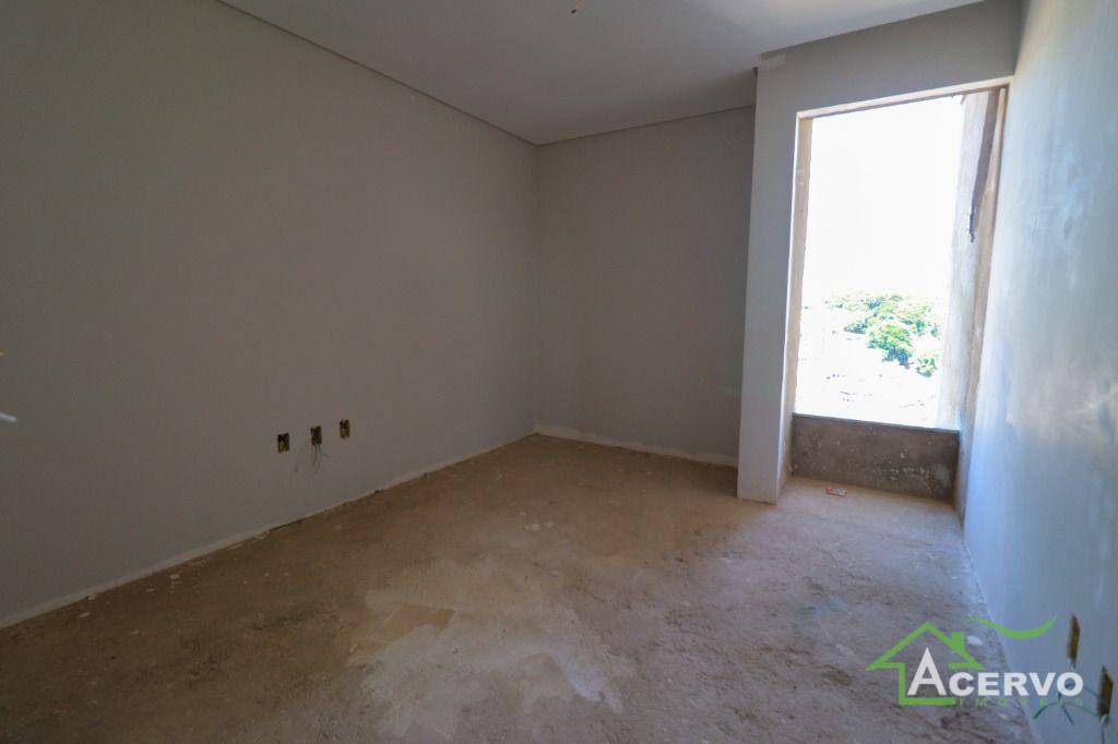 Apartamento à venda com 3 quartos, 90m² - Foto 12