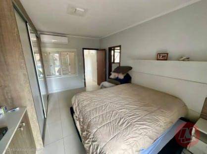 Casa para alugar com 4 quartos, 200m² - Foto 11