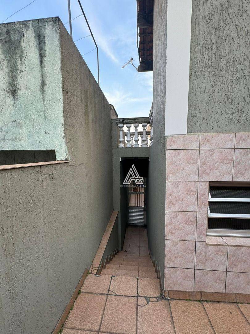 Sobrado à venda com 3 quartos, 186m² - Foto 13