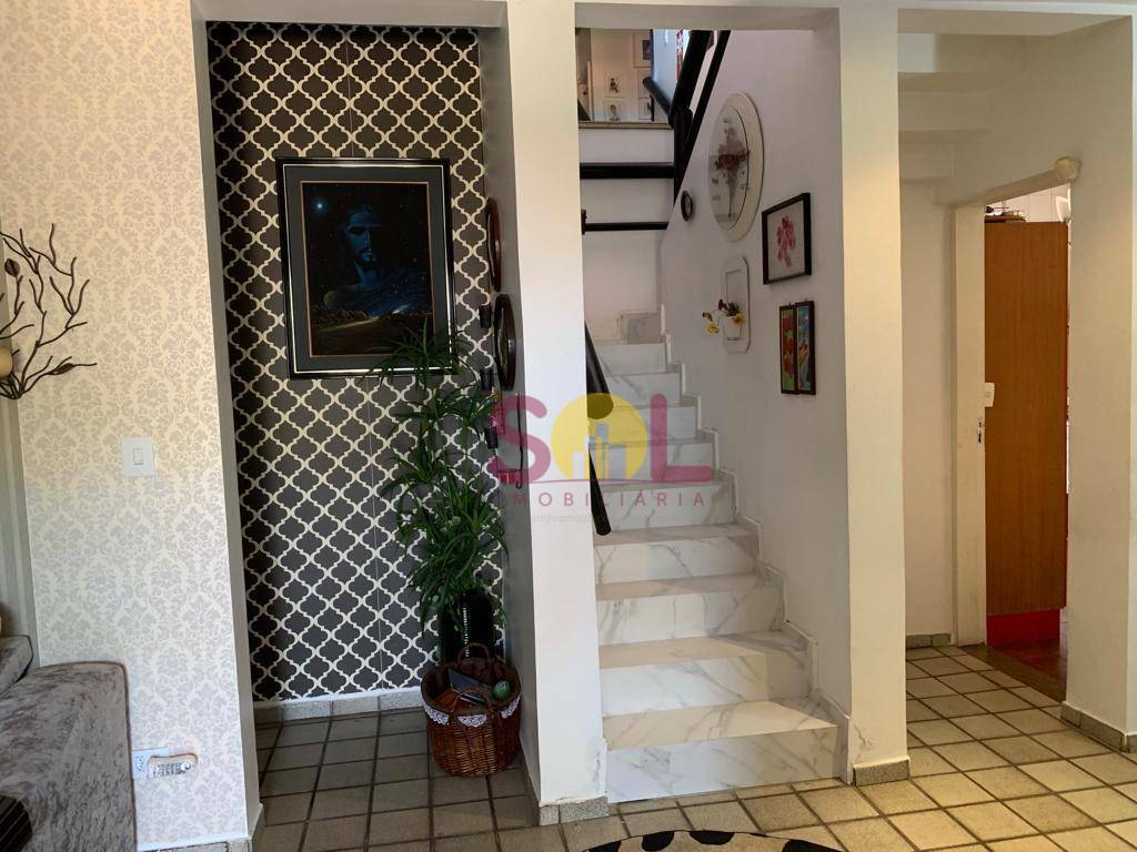 Casa à venda com 4 quartos, 279m² - Foto 14