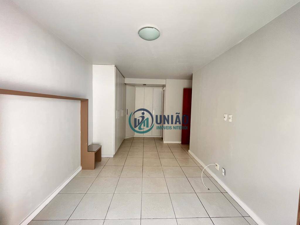 Apartamento à venda com 2 quartos, 83m² - Foto 10