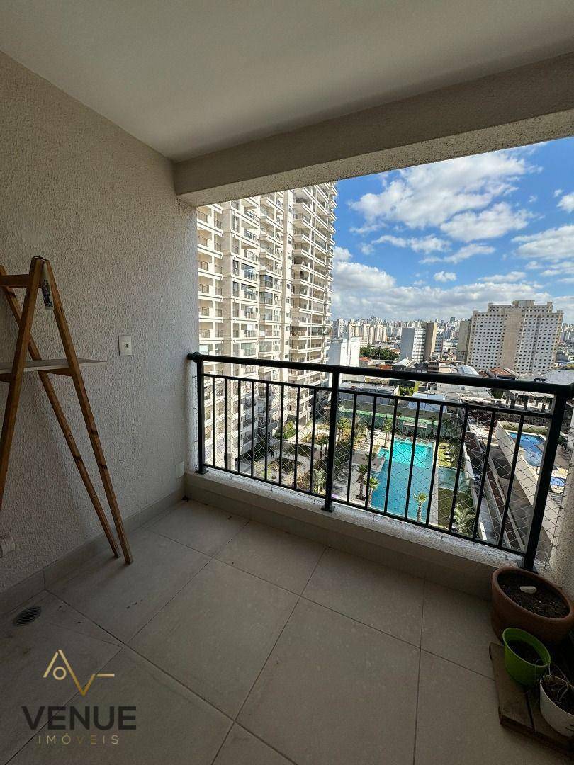 Apartamento à venda com 2 quartos, 68m² - Foto 7