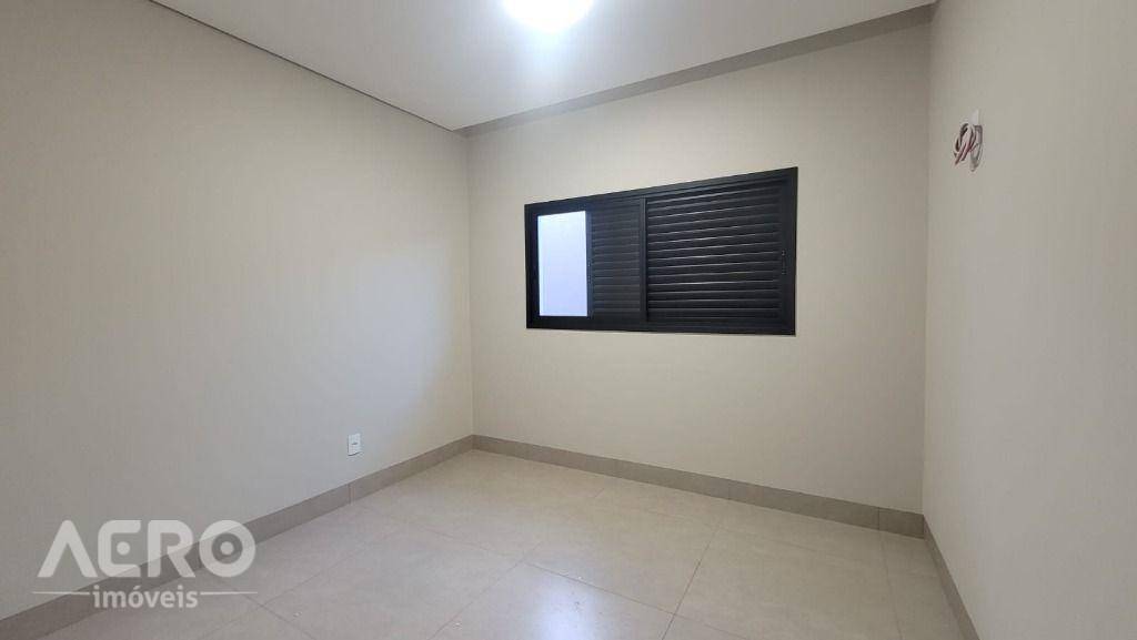 Casa à venda com 3 quartos, 180m² - Foto 7