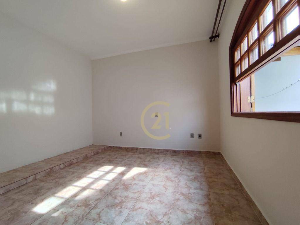 Casa à venda com 3 quartos, 188m² - Foto 13