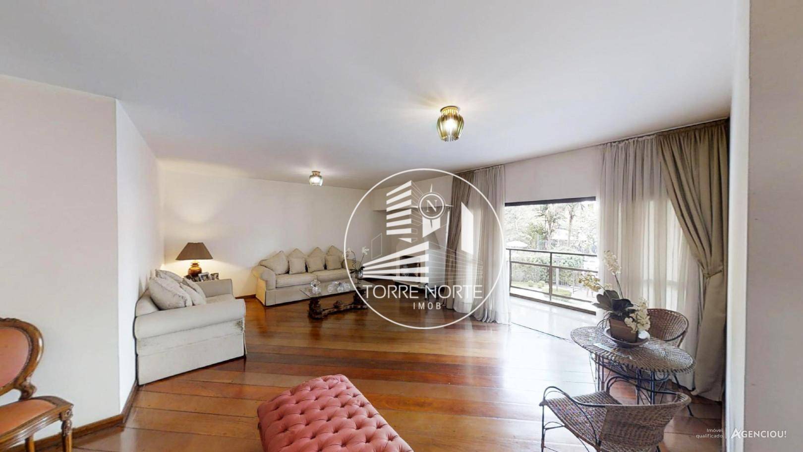 Apartamento à venda com 4 quartos, 217m² - Foto 1