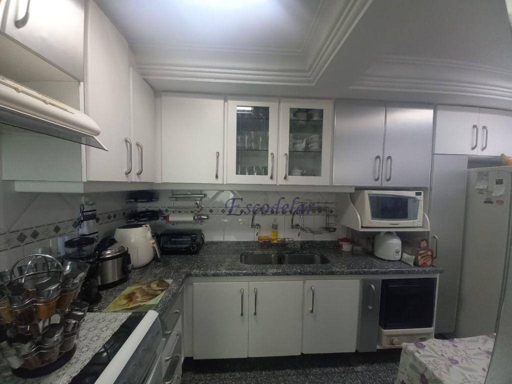 Apartamento à venda com 3 quartos, 150m² - Foto 2