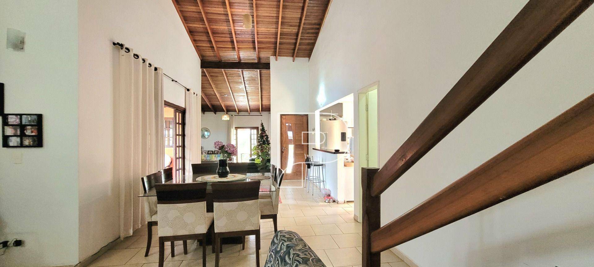 Casa de Condomínio para alugar com 4 quartos, 231m² - Foto 10