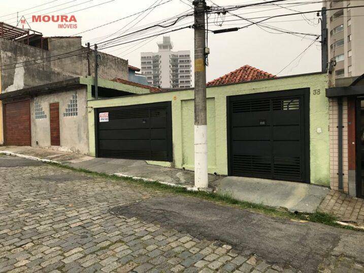 Casa à venda com 4 quartos, 210m² - Foto 1