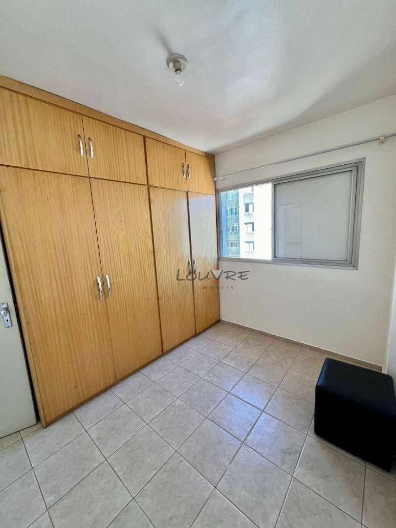 Apartamento à venda com 1 quarto, 40m² - Foto 6