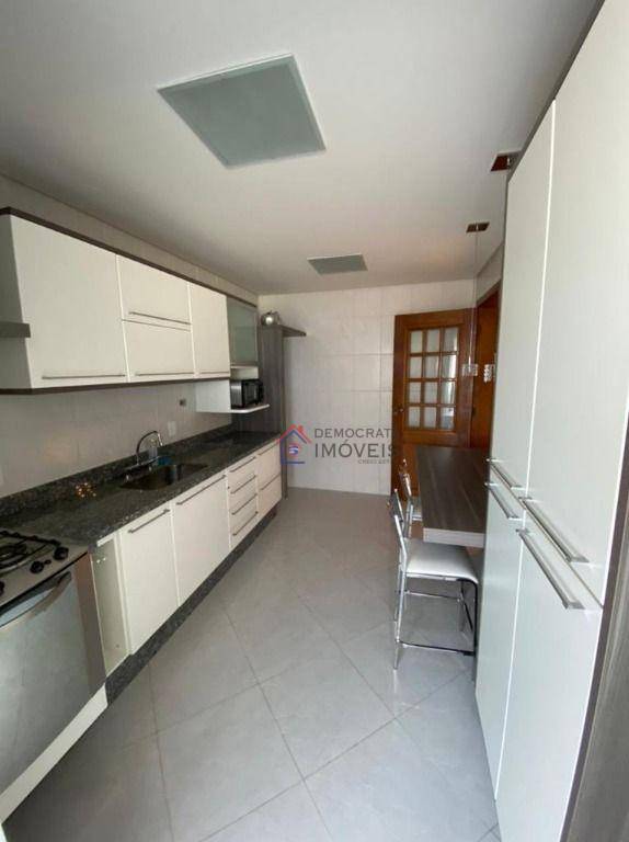 Apartamento à venda com 3 quartos, 106m² - Foto 7