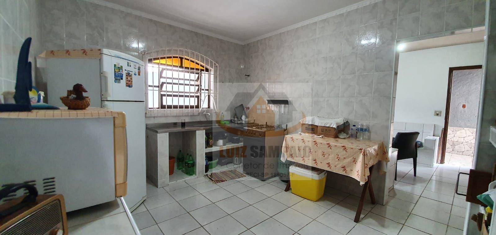 Casa à venda com 4 quartos, 180m² - Foto 11