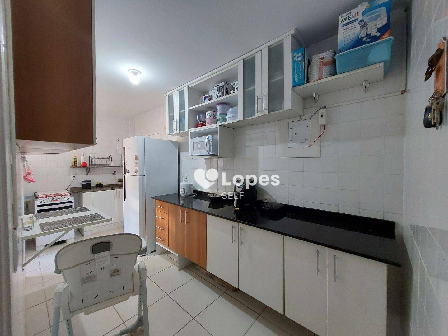 Apartamento à venda com 2 quartos, 65m² - Foto 1