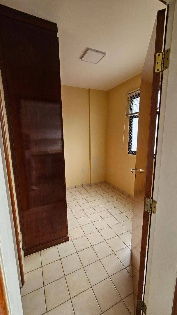 Apartamento para alugar com 3 quartos, 164m² - Foto 30