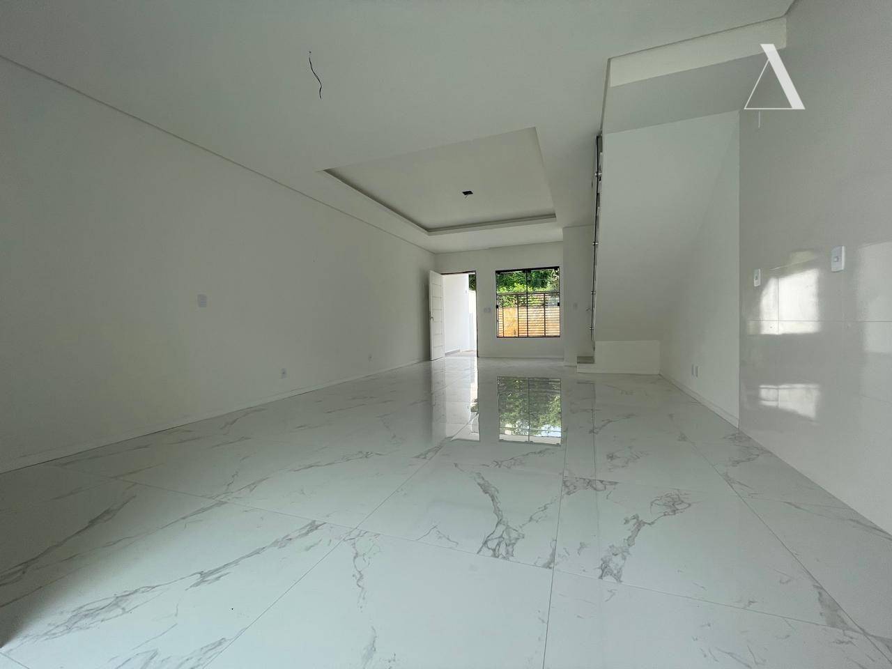 Casa à venda com 3 quartos, 111m² - Foto 5