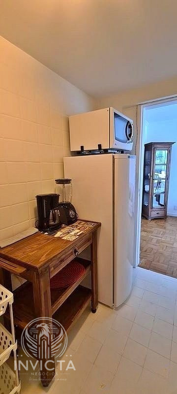 Apartamento à venda com 1 quarto, 43m² - Foto 13