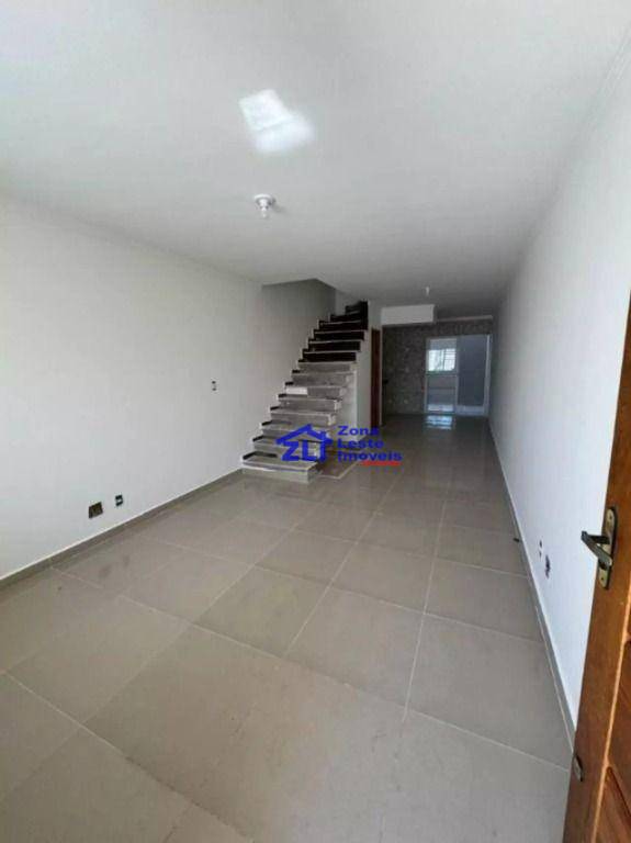 Sobrado à venda com 2 quartos, 85m² - Foto 4