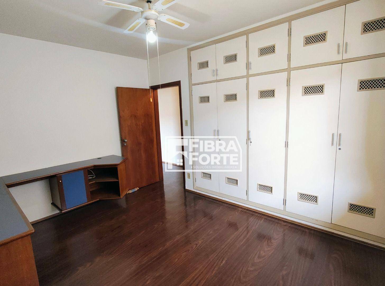 Casa à venda com 4 quartos, 262m² - Foto 24