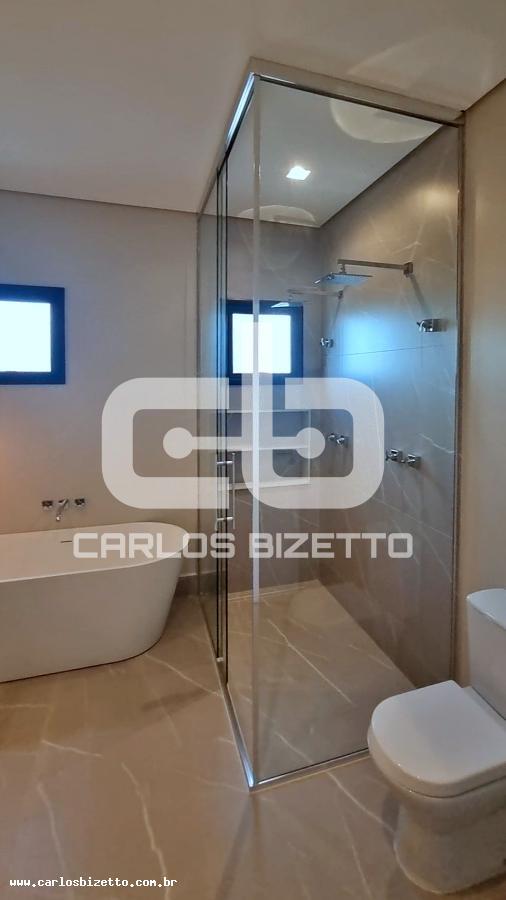 Casa de Condomínio à venda com 4 quartos, 490m² - Foto 35