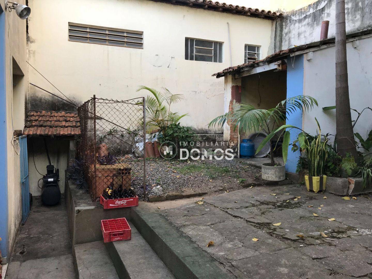 Casa à venda com 4 quartos, 250m² - Foto 28