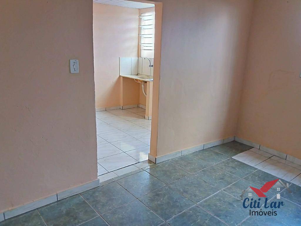 Casa para alugar com 1 quarto, 37m² - Foto 10