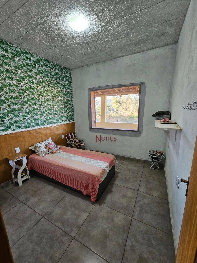 Casa à venda com 4 quartos, 350m² - Foto 8