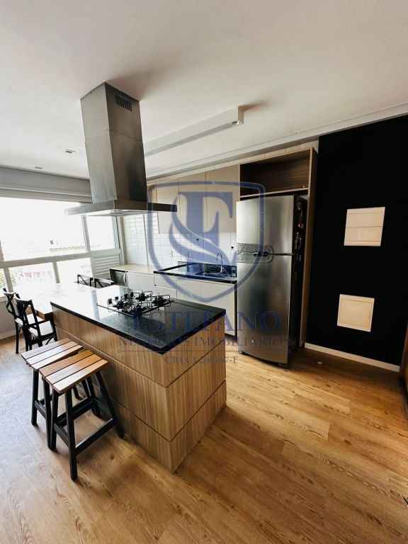 Apartamento à venda com 2 quartos, 70m² - Foto 1