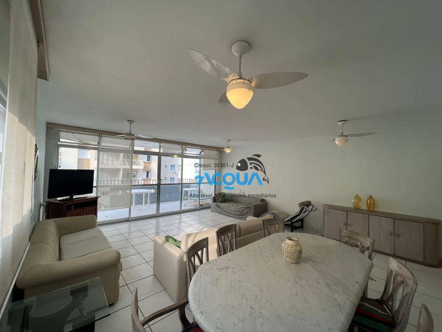 Apartamento à venda com 3 quartos, 150m² - Foto 2