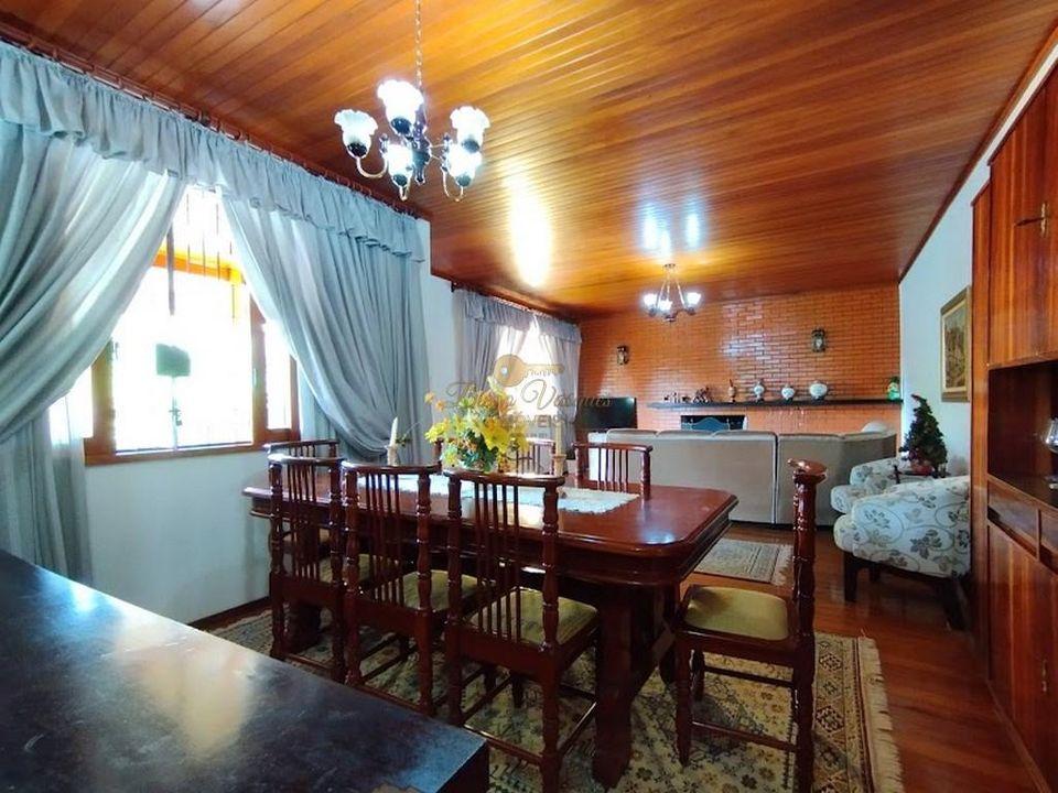 Casa à venda com 5 quartos, 250m² - Foto 10