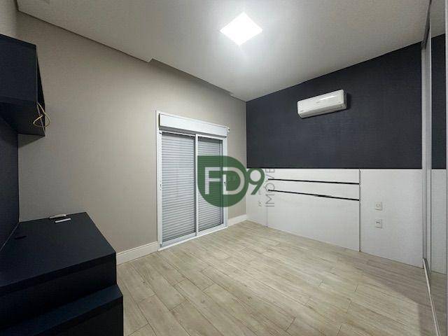 Casa de Condomínio à venda com 3 quartos, 330m² - Foto 9