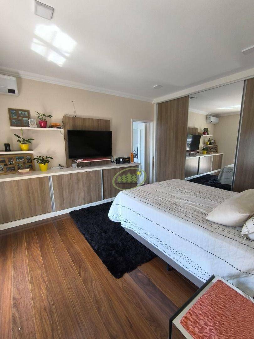 Sobrado à venda com 4 quartos, 297M2 - Foto 10