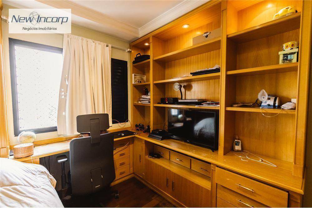 Apartamento à venda com 3 quartos, 121m² - Foto 25