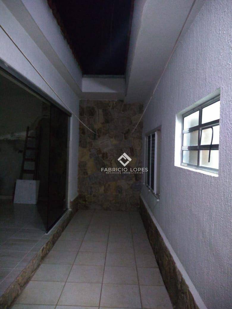 Casa para alugar com 3 quartos, 120m² - Foto 19