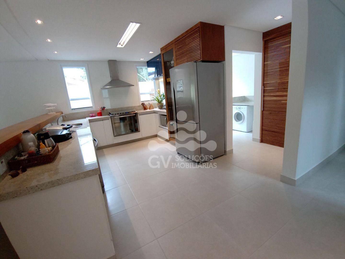 Casa de Condomínio à venda com 6 quartos, 375m² - Foto 19