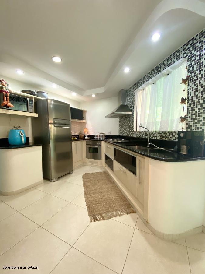 Casa de Condomínio à venda com 3 quartos, 300m² - Foto 14