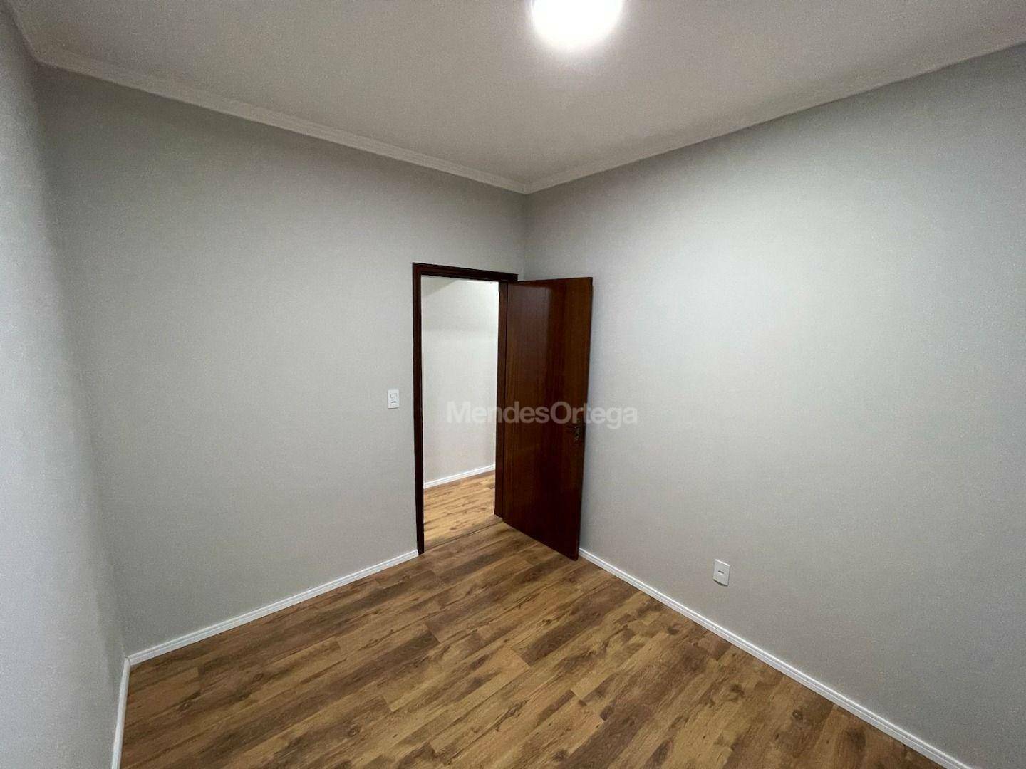 Casa à venda com 3 quartos, 128m² - Foto 12