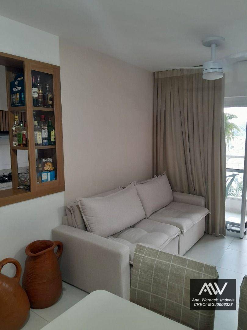 Apartamento à venda com 2 quartos, 80m² - Foto 3