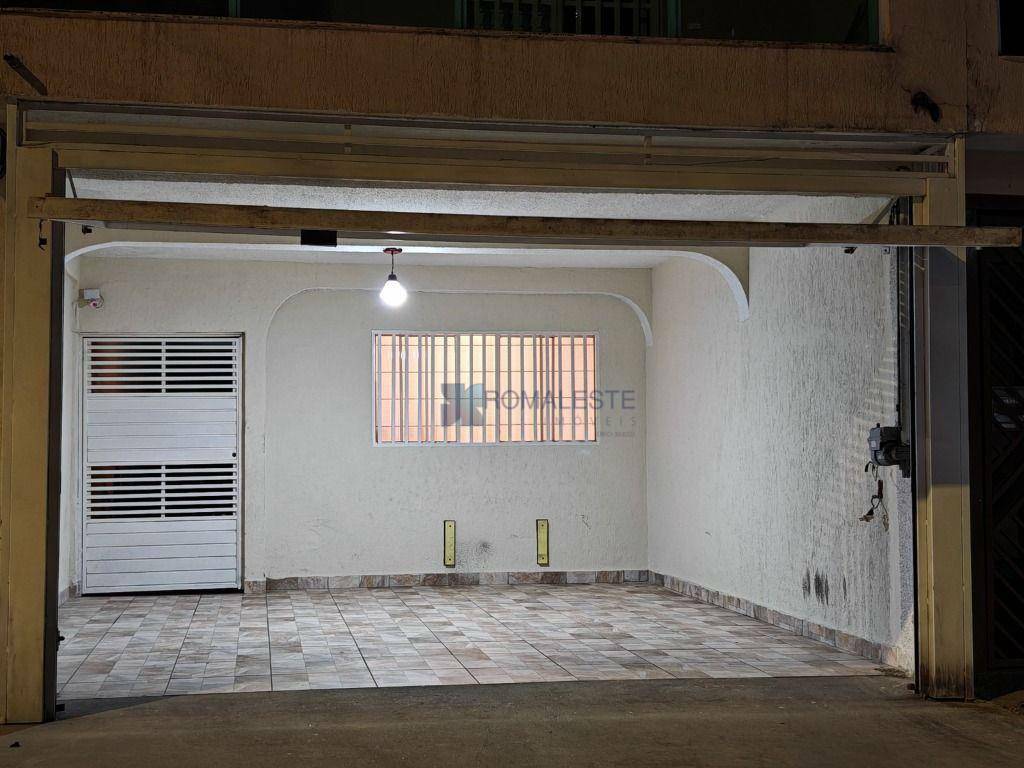 Sobrado à venda com 4 quartos, 185m² - Foto 2