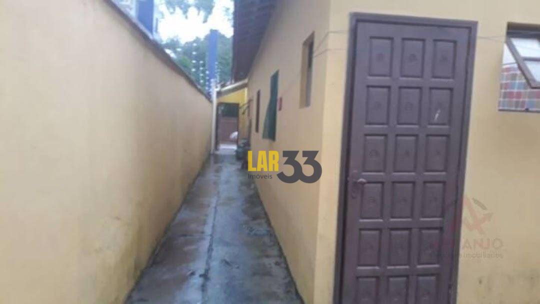 Casa à venda com 2 quartos, 70m² - Foto 3