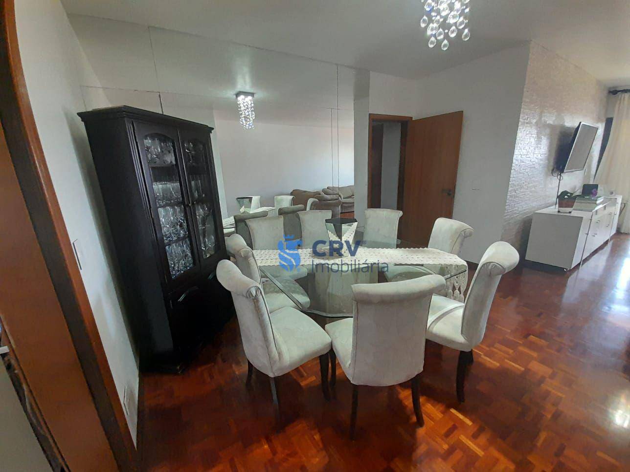 Apartamento à venda com 3 quartos, 149m² - Foto 2